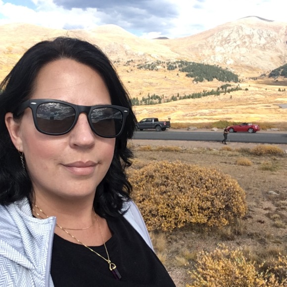 Meet your Posher, Danielle - Picture 1 of 1